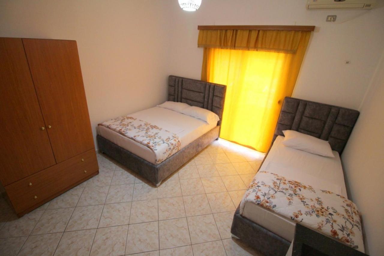 Hotel Vila Vilson Sarandë Habitación foto