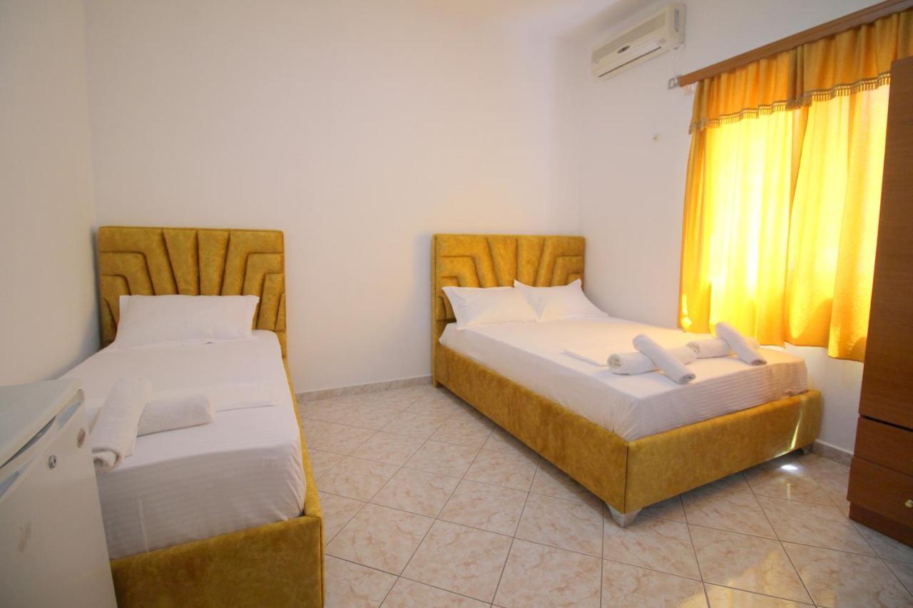 Hotel Vila Vilson Sarandë Exterior foto