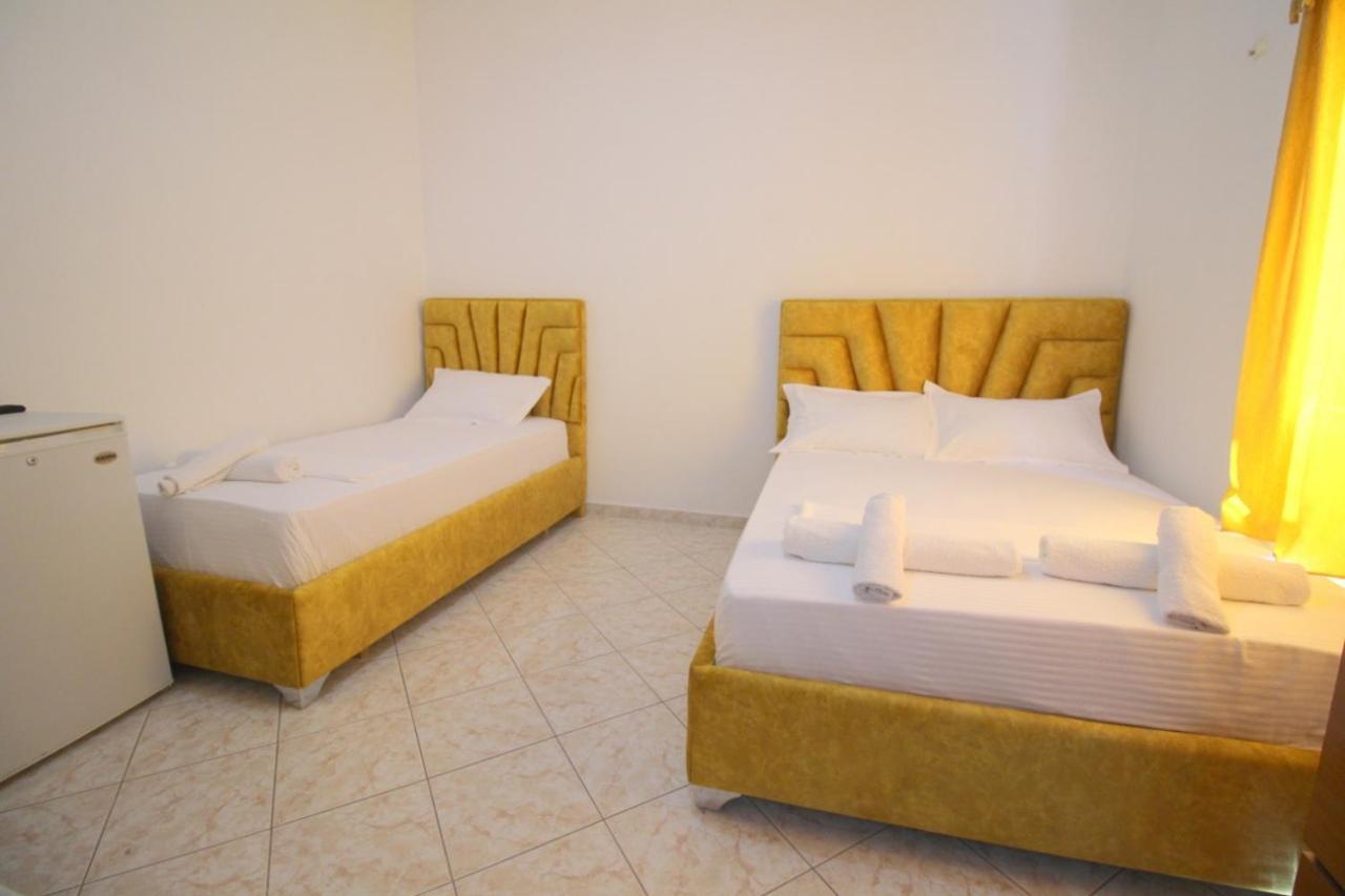 Hotel Vila Vilson Sarandë Habitación foto